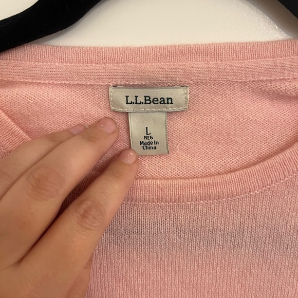 LL Bean Classic Cashmere Pink Sweater Size Large - Picture 5 of 10